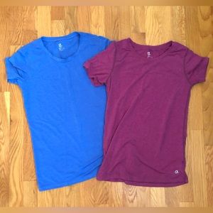 Gap Fit Breathe tees (2), size XS